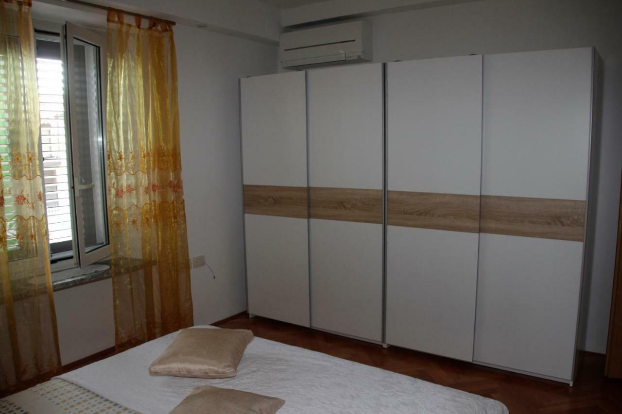 Tourist Farm With Apartments Fig Tree Dekani 외부 사진
